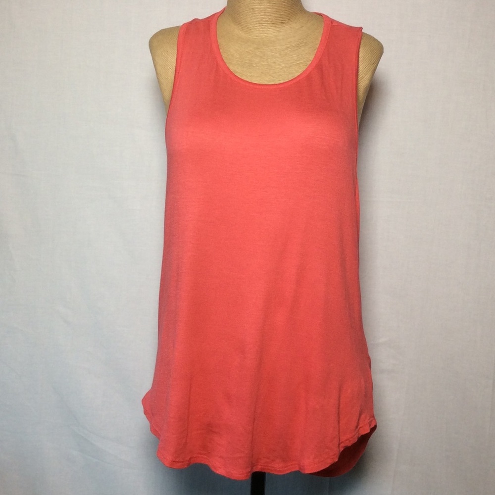 Wanna B Salmon Tank Top with Twist Back